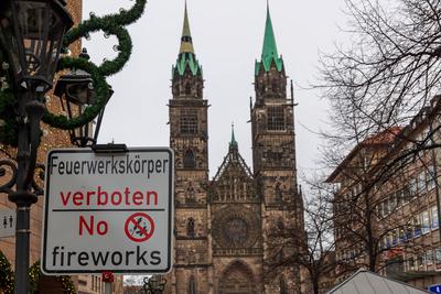 B?llerverbot und Feuerwerksverbot in der N?rnberger Altstadt zu Silvester, 30.12.2024-stock-foto
