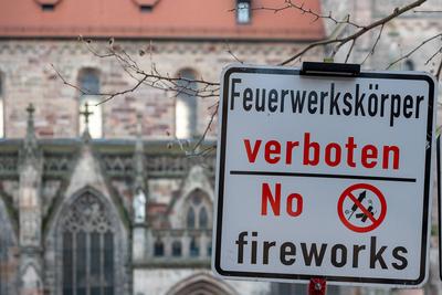 B?llerverbot und Feuerwerksverbot in der N?rnberger Altstadt zu Silvester, 31.12.2024-stock-foto
