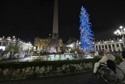 ITALY - POPE FRANCIS PRESIDES OVER NEW YEAR'S EVE VESPERS AND RE DEUM CELEBRATIONS IN ST PETER'S BASILICA AT THE VATICAN - 2024/12/31-stock-foto