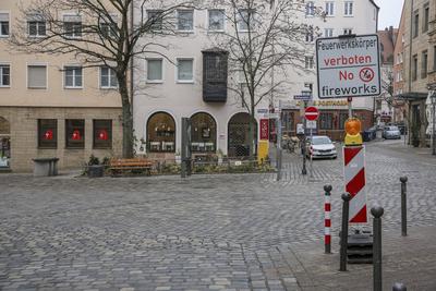 31.12.2024, Feuerwerksverbotszone / B?llerverbotszone, N?rnberg: In der N?rnberger Innenstadt gilt zu Silvester 2024 ern-stock-foto