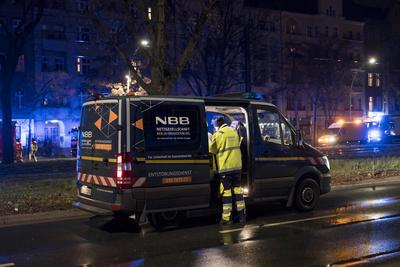 ?berschwemmung nach einem Wasserrohrbruch in Berlin, 31.12..2024-stock-foto