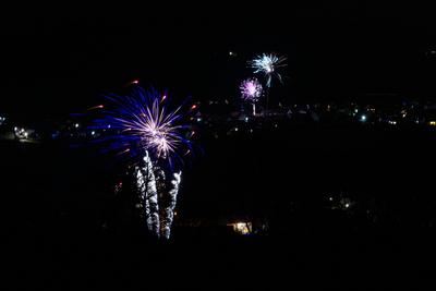 GER, Thueringer, Silvester, Neujahr, New Year, 2024/2025, Jahreswechsel, Feuerwerk ueber der Rhoen, Dermbach, Dienstag, 31.12.2024 zum 01.01.2024, 00.00 Uhr-stock-photo