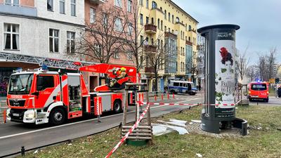 01.01.2025,Neujahr,Berlin,Impressionen vom ersten Tag des Jahres 2025.Zahlreiche Fensterscheiben von Wohnh?usern sind du-stock-photo