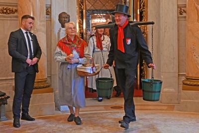 Neujahrsempfang von Hamburgs Ersten B?rgermeister Dr. Peter Tschentscher und der zweiten B?rgermeisterin Katharina Fegebank im Hamburger Rathaus-stock-foto