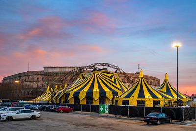 Zirkus Flic Flac auf Volksfestplatz, N?rnberg 01.01.2025-stock-foto