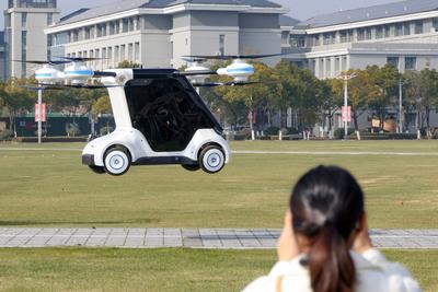 NANJING, CHINA - JANUARY 01: China s first distributed electric-driven flying car, which is known as Southeast Universit-stock-foto