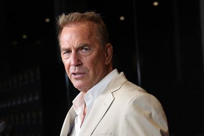 Entertainment Themen der Woche KW39 RECORD DATE NOT STATED LOS ANGELES, CA -SEPTEMBER 21: Kevin Costner at the History C-stock-foto