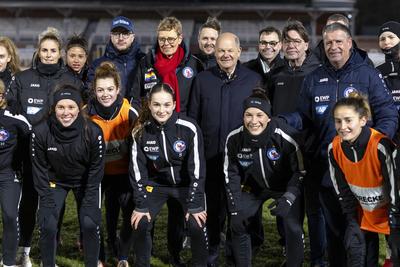 Bundeskanzler Scholz besucht seinen Wahlkreis-stock-foto