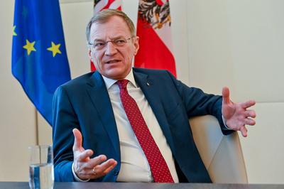 LH Thomas Stelzer (VP, Landeshauptmann Ooe)-stock-foto