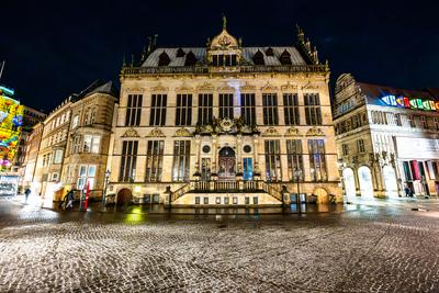 Bremen, Lichter der City,  beeindruckende Lichtprojektionen und Videoinszenierungen. Unter dem Motto ?Vier Jahreszeiten? (Vivaldi)-stock-photo
