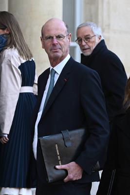 First Council of Ministers of the Francois Bayrou administration, at the Elysee Palace.-stock-foto