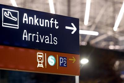 Fr?her Morgen am K?ln Bonn Airport-stock-foto