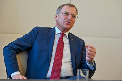 LH Thomas Stelzer (VP, Landeshauptmann Ooe)-stock-foto
