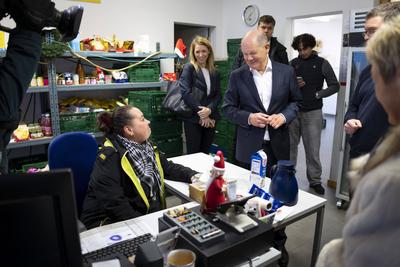 Bundeskanzler Scholz besucht seinen Wahlkreis-stock-foto