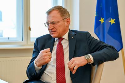 LH Thomas Stelzer (VP, Landeshauptmann Ooe)-stock-foto