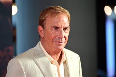 Schauspieler Kevin Costner. Schauspieler Kevin Costner w?hrend eines Photocalls zu seinem neuen Film Horizon am 06.08.20-stock-photo