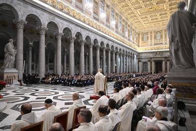 ITALY -  CARDINAL JAMES MICHAEL HARVEY OPENS THE HOLY DOOR OF THE BAILICA OF SAINT PAUL OUTSIDE THE WALLS , FOR THE JUBILEE, IN ROME  - 2025/1/5-stock-photo