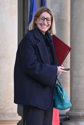 First Council of Ministers of the Francois Bayrou administration, at the Elysee Palace.-stock-foto