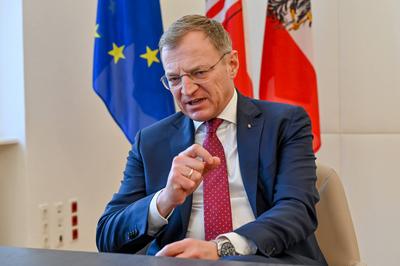 LH Thomas Stelzer (VP, Landeshauptmann Ooe)-stock-foto