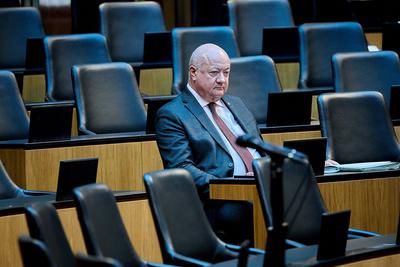  Wien 17.04.2024 - ?sterreichisches Parlament Nationalrat Sitzung - Der Nationalrat trat heute im Hohen Haus zu einer r-stock-photo