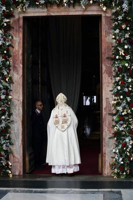 ITALY -  CARDINAL JAMES MICHAEL HARVEY OPENS THE HOLY DOOR OF THE BAILICA OF SAINT PAUL OUTSIDE THE WALLS , FOR THE JUBILEE, IN ROME  - 2025/1/5-stock-photo