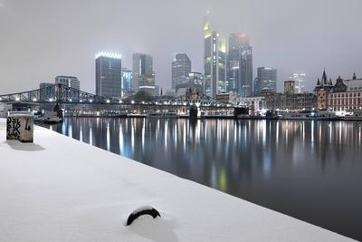 Schnee in Frankfurt am Main-stock-foto