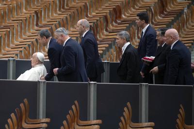 ITALY - REL -  POPE FRANCIS DURING A MEETING WITH THE CATHOLIC UNION OF TEACHERS, MANAGERS, EDUCATORS,TRAINERS (UCIIM)-THE ITALIAN ASSOCIATION OF CATHOLIC TEACHERS (AGESC), AT PAUL VI HALL IN THE VATICAN - 2025/01/4-stock-foto
