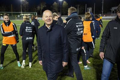 Bundeskanzler Scholz besucht seinen Wahlkreis-stock-foto