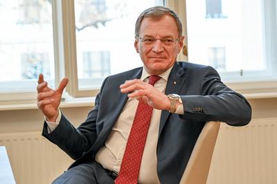 LH Thomas Stelzer (VP, Landeshauptmann Ooe)-stock-foto
