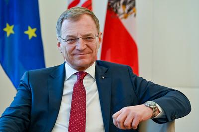 LH Thomas Stelzer (VP, Landeshauptmann Ooe)-stock-foto