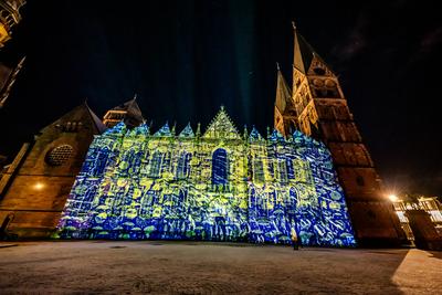 Bremen, Lichter der City,  beeindruckende Lichtprojektionen und Videoinszenierungen. Unter dem Motto ?Vier Jahreszeiten? (Vivaldi)-stock-photo