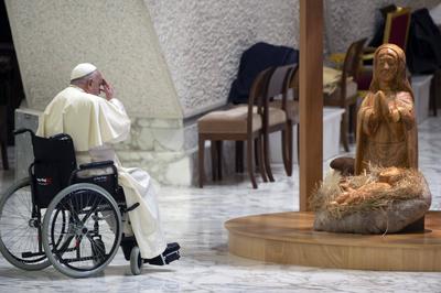 ITALY - REL -  POPE FRANCIS DURING A MEETING WITH THE CATHOLIC UNION OF TEACHERS, MANAGERS, EDUCATORS,TRAINERS (UCIIM)-THE ITALIAN ASSOCIATION OF CATHOLIC TEACHERS (AGESC), AT PAUL VI HALL IN THE VATICAN - 2025/01/4-stock-foto