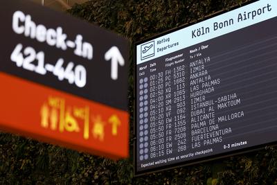 Fr?her Morgen am K?ln Bonn Airport-stock-foto