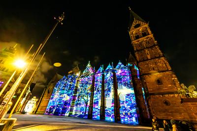 Bremen, Lichter der City,  beeindruckende Lichtprojektionen und Videoinszenierungen. Unter dem Motto ?Vier Jahreszeiten? (Vivaldi)-stock-photo