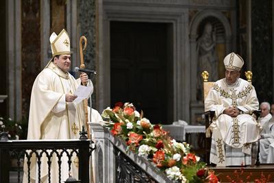 ITALY -  POPE FRQANCIS PARTICIPATES IN THE EPISCOPAL ORDINATION OF THE VICEGERENT OF THE DIOCESE OD ROME AND AUXILIARY OF THE SOUTHERN SECTOR , MONSIGNOR RENATO ATRTELLI BACCARI , IN THE ST JOHN LATERAN'S BASILICA IN ROME  - 2025/1/14-stock-foto