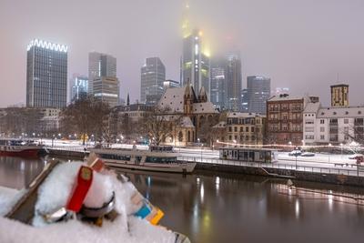 Schnee in Frankfurt am Main-stock-foto