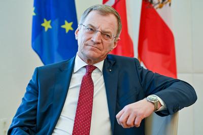 LH Thomas Stelzer (VP, Landeshauptmann Ooe)-stock-foto