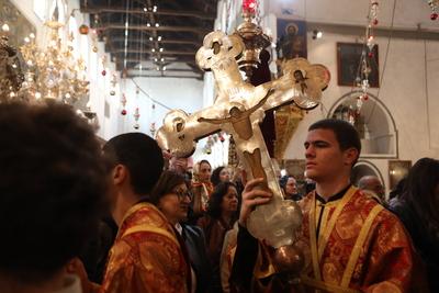 Greek Orthodox Patriarch of Jerusalem Theophilos III enters the Basilica of the Nativity within the shared Nativity Church-stock-foto