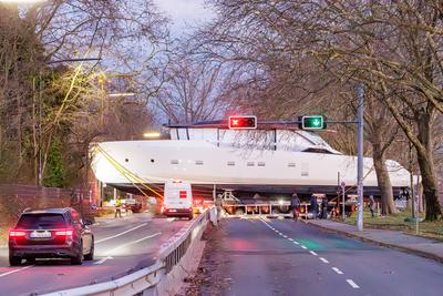 Luxusyachten auf der boot 2025-stock-foto