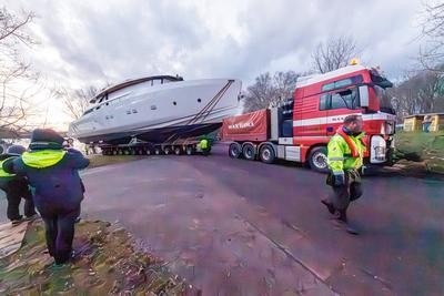Luxusyachten auf der boot 2025-stock-foto