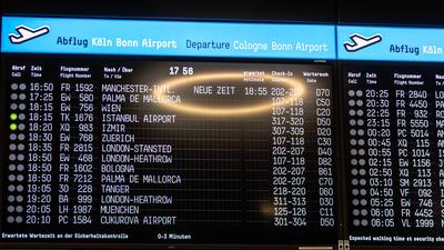 Mehr als 10 Millionen Flugg?ste im Flughafen K?ln/Bonn - 06.01.2024-stock-foto