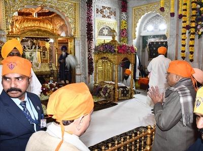 Bihar CM Nitish Kumar Pays Obeisance At Harimandir Jee Patna Saheb Gurudwara On Occasion Of Guru Govind Singh Prakash Parv-stock-foto