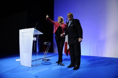 Jean Marie Le Pen Marine Le Pen Wahlkampfveranstaltung des Front National FN zur Europawahl Ma-stock-foto