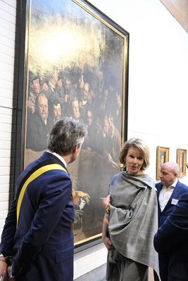 Queen Mathilde Visits Expo Emile Claus-stock-foto