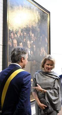 Queen Mathilde Visits Expo Emile Claus-stock-foto