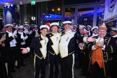 K?lner Karneval Dreigestirn zieht in die Hofburg-stock-photo