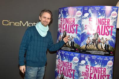 Kino-Tour von F?NF FINGER SIND NE FAUSTF?NF FINGER SIND NE FAUST Kino Tour-stock-photo