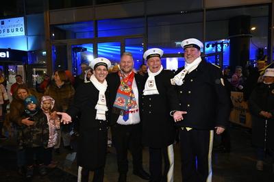 K?lner Karneval Dreigestirn zieht in die Hofburg-stock-photo