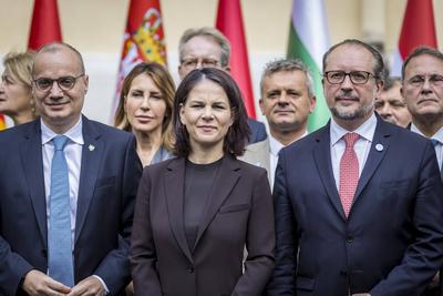 News Bilder des Tages Annalena Baerbock (Buendnis 90/Die Gruenen), Bundesaussenministerin, nimmt Teil am Treffen der Aus-stock-photo