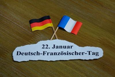 22. Januar Deutsch-Franz?sischer Tag 22. Januar Deutsch-Franz?sischer-Tag, 04.01.2019, Borkwalde, Brandenburg, Zwei F?h-stock-photo